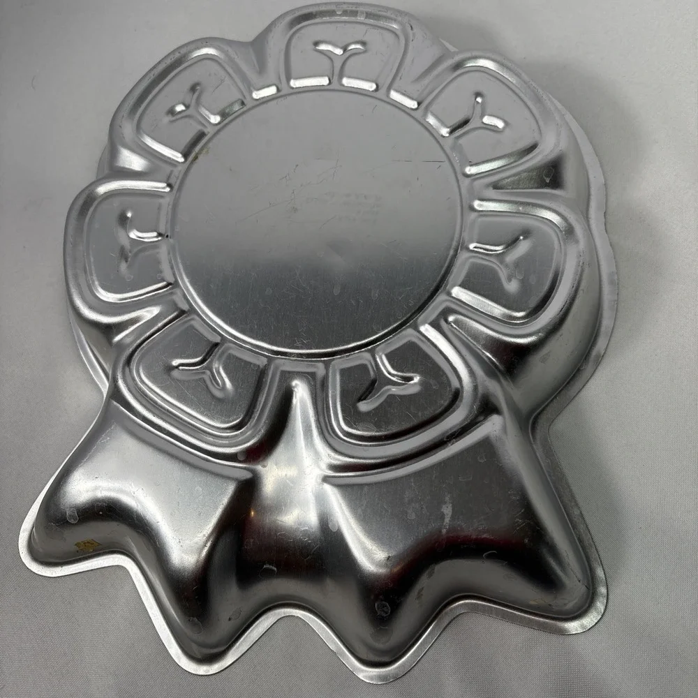 Vintage WILTON 502-2286‎ Aluminum Cake Pan Mold 1979 BLUE RIBBON MEDAL 1st Place